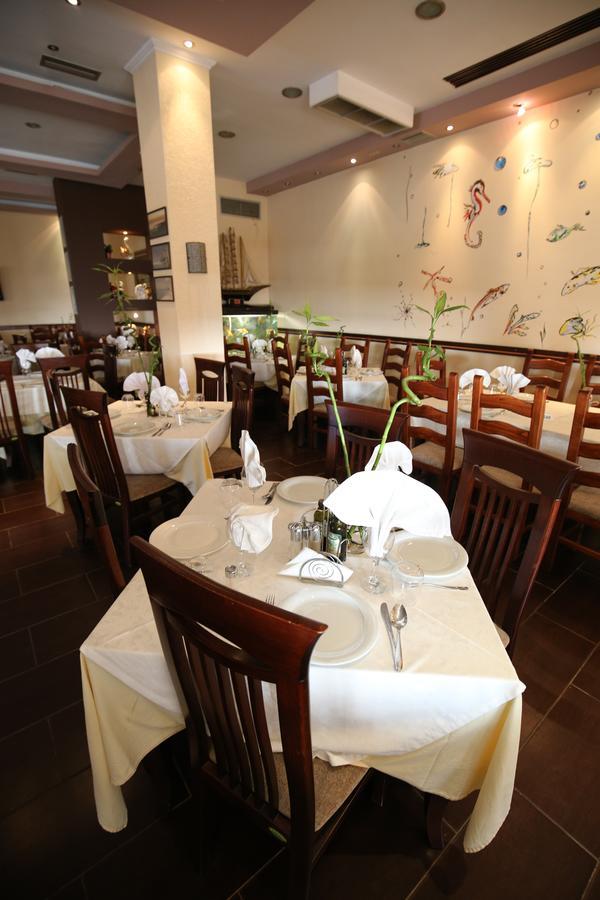 Hotel Edart 3*