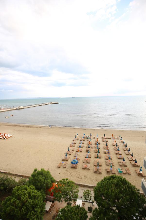 Edart Hotel